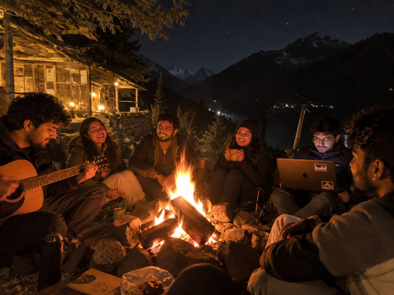 Team bonfire Himachal night